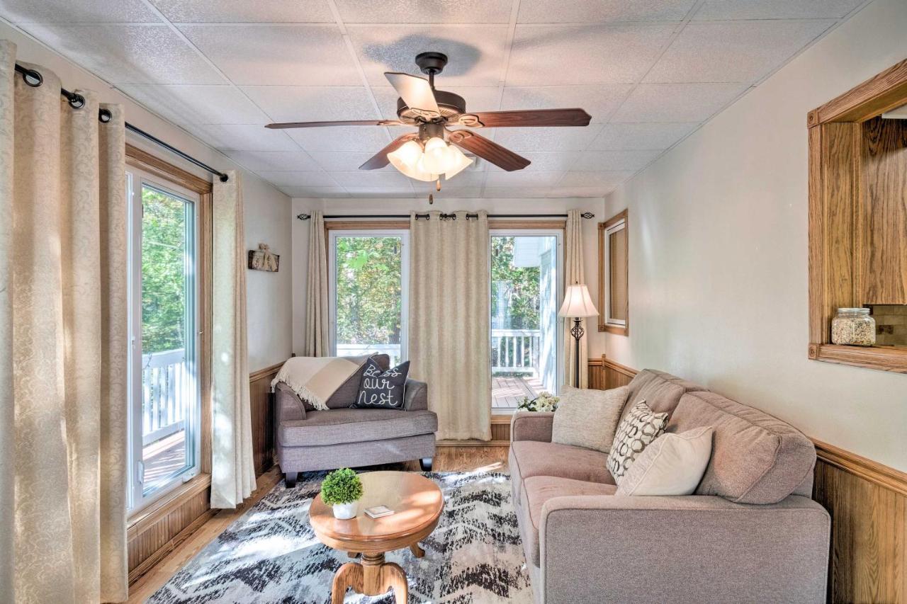 Beautiful Ozark Oasis With Deck Walk To Beaver Lake Роджерс Экстерьер фото